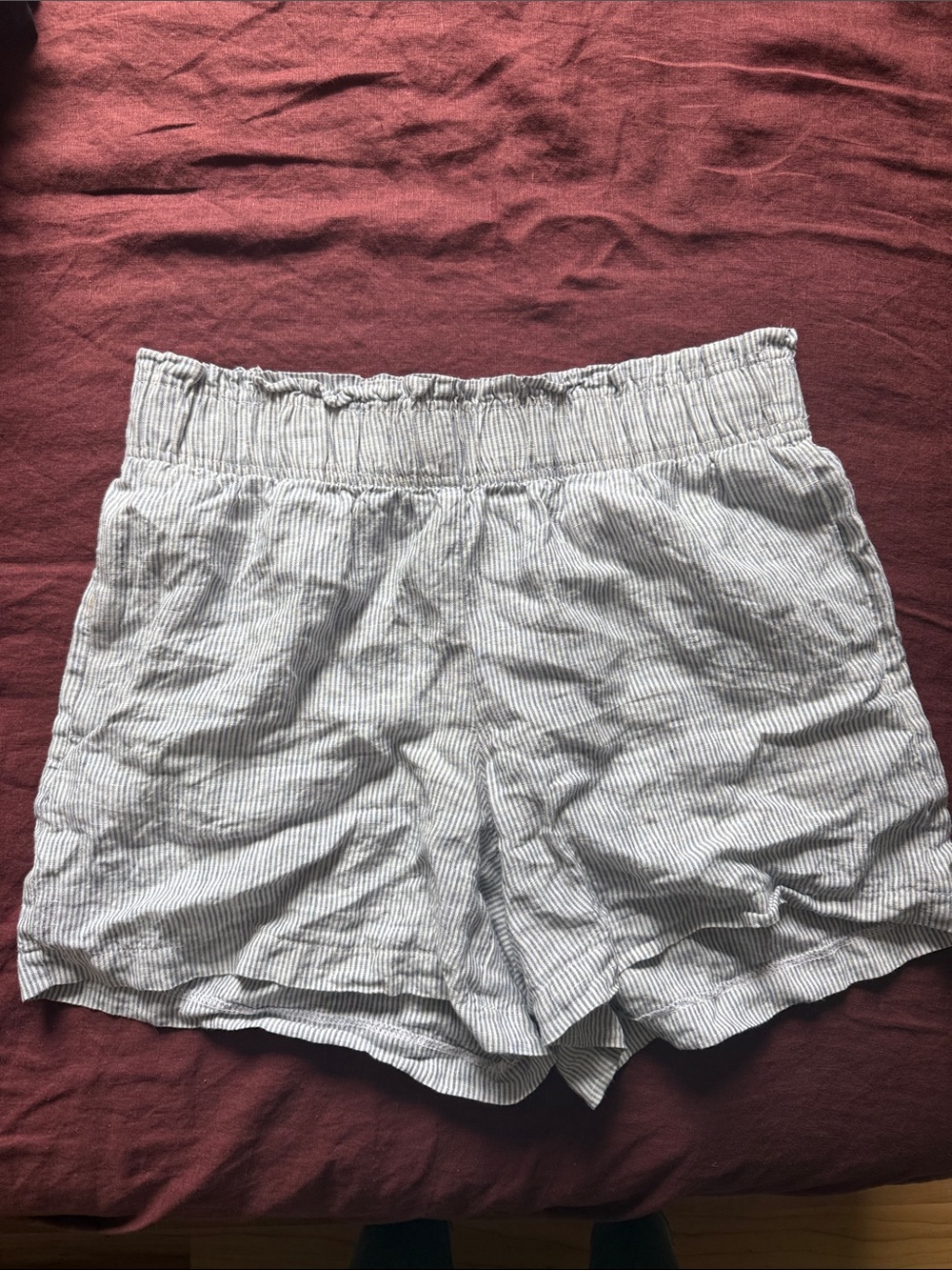 Quince White and Light Blue Pinstripe High-Waist Women’s Linen Shorts